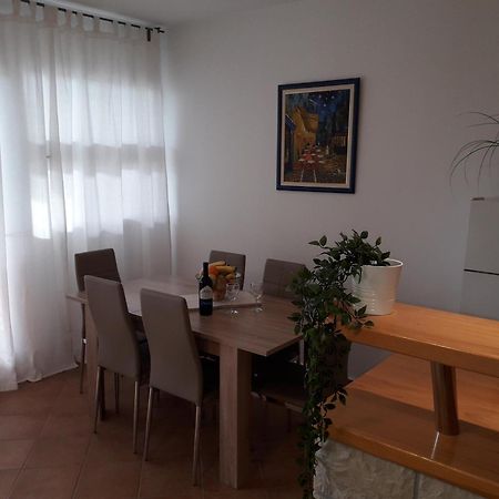 Luno Apartment Omiš Exterior foto
