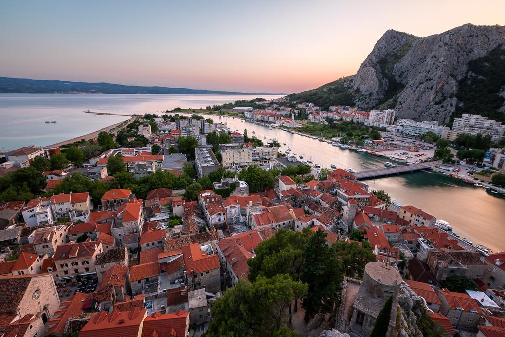 Luno Apartment Omiš Cameră foto