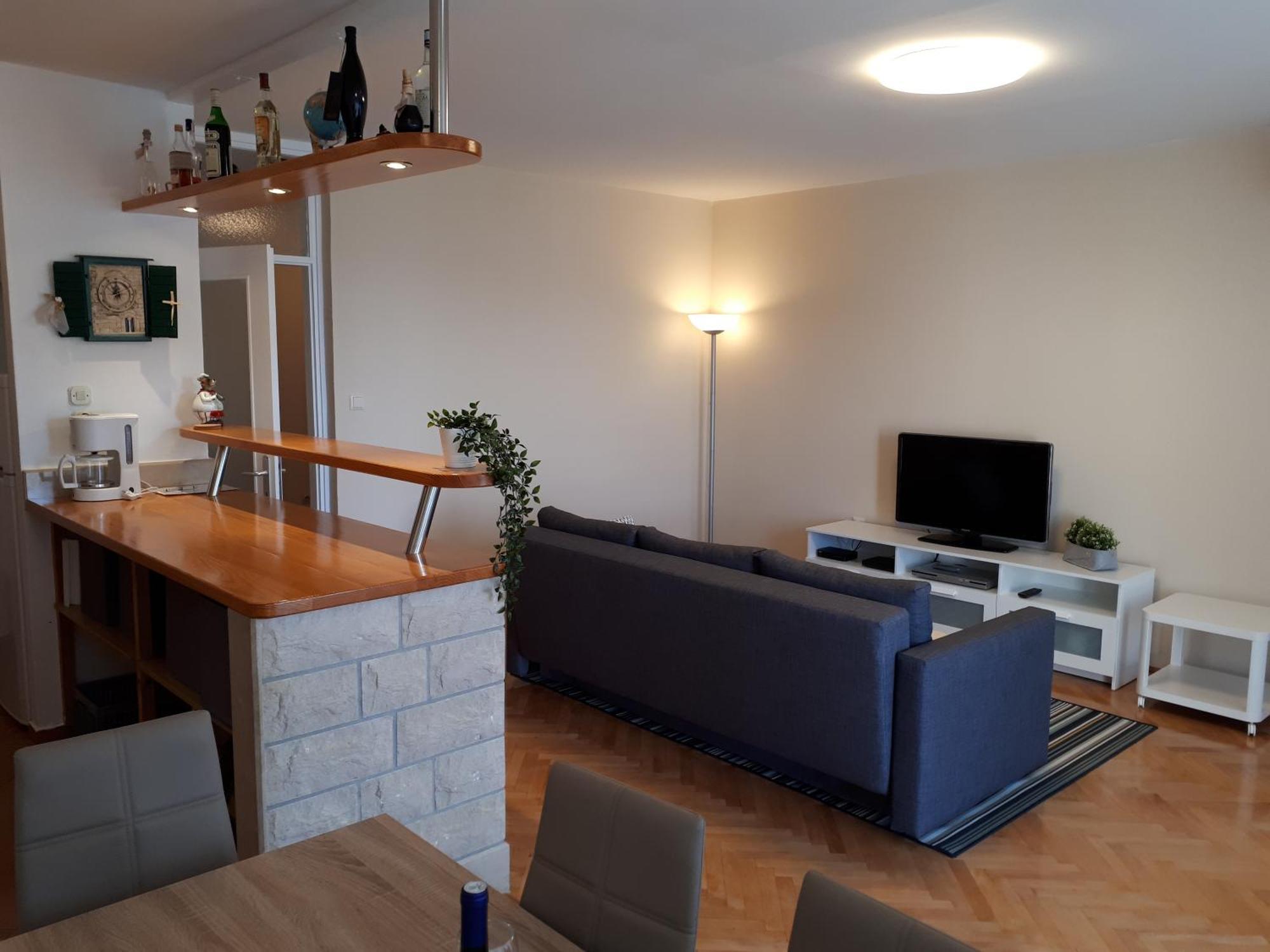 Luno Apartment Omiš Exterior foto