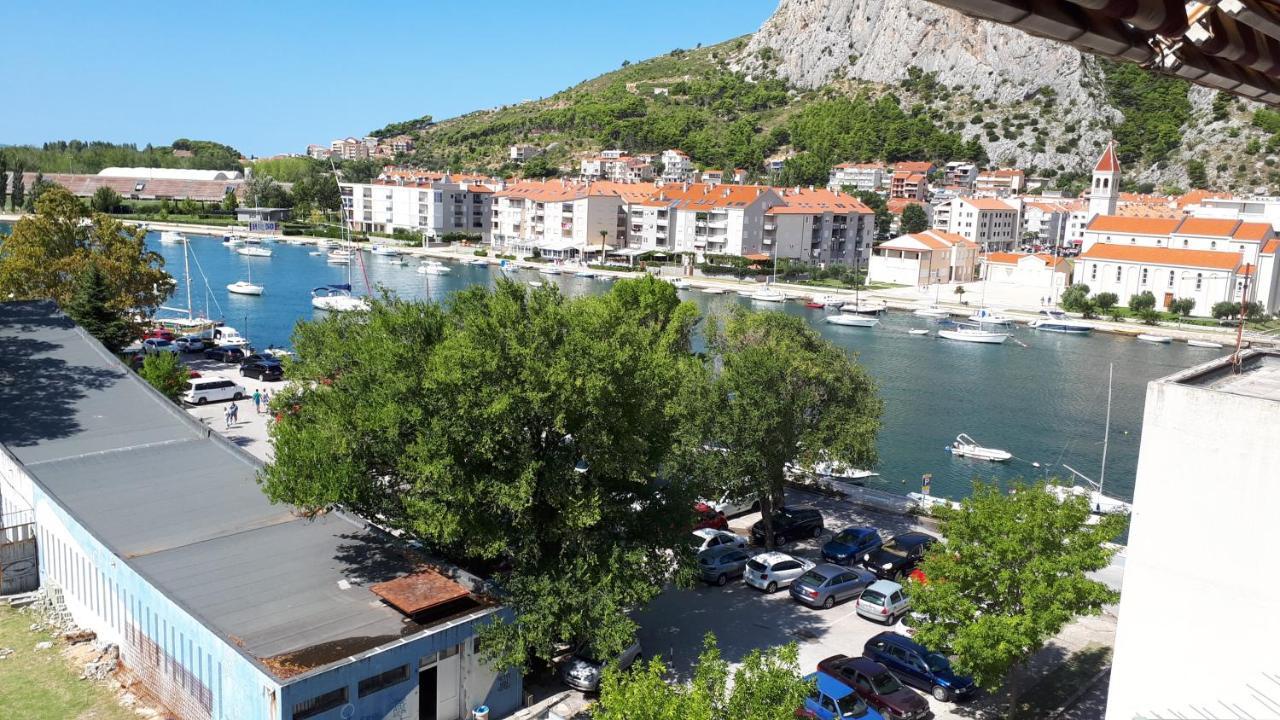 Luno Apartment Omiš Exterior foto